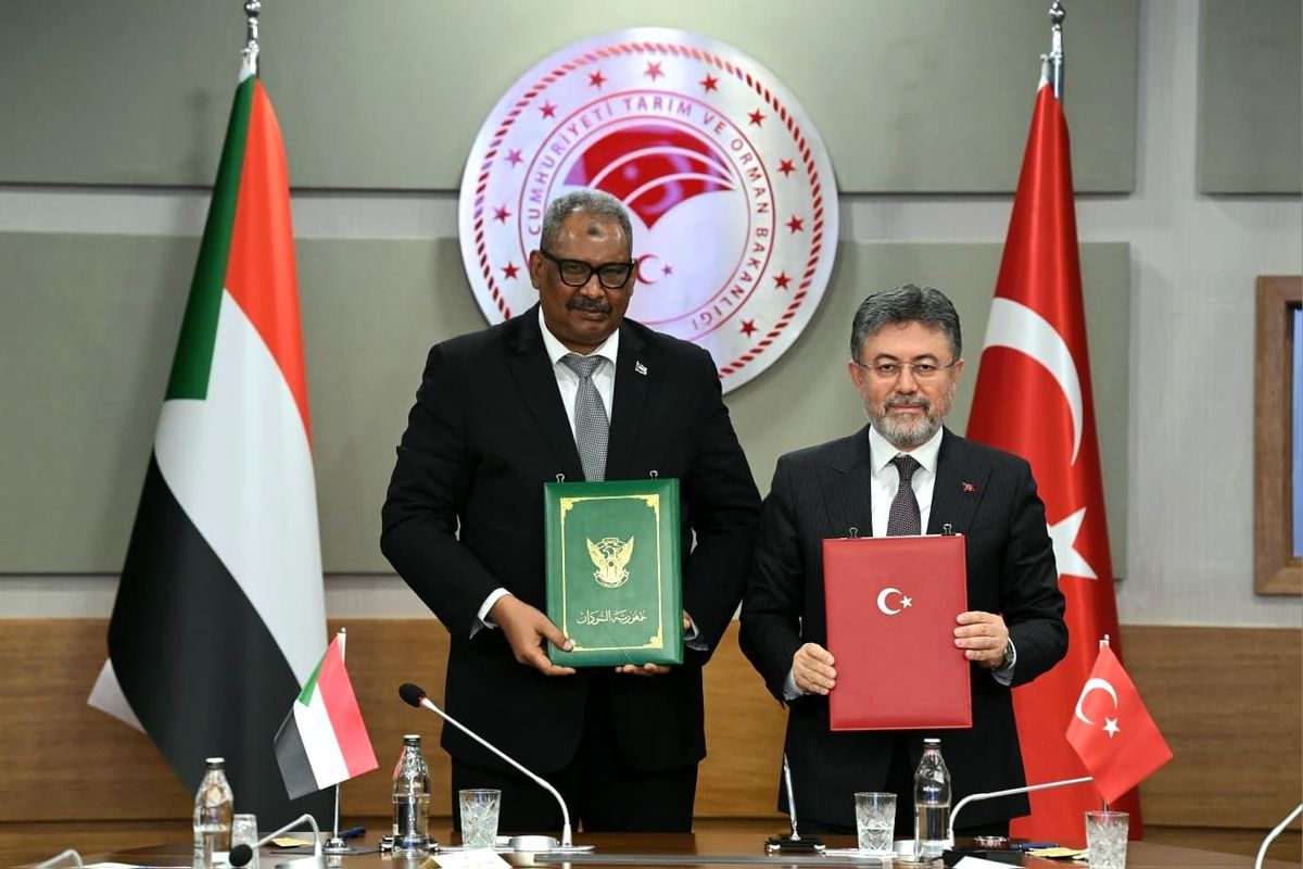 Türkiye-Sudan KEK 16. Dönem Toplantısı kapsamında imza töreni