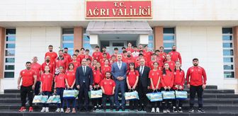 Ağrı’da madalyalı sporcular Vali Bozkurt tarafından ağırlandı
