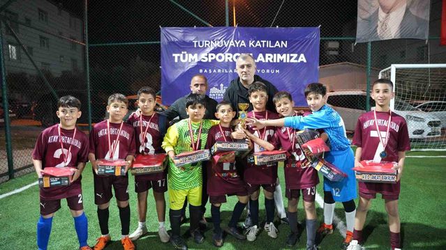 Antakya Belediyesi 2.Futbol Turnuvası rekabetli maçlara sahne oldu