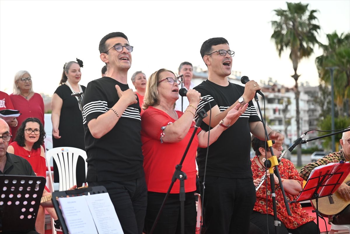 Antalya'da engelliler için sanat ve dayanışma etkinliği düzenlendi
