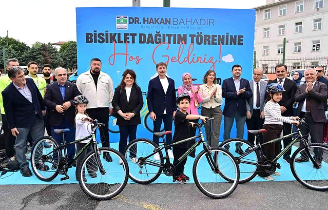 Bahçelievler'de 200 çocuğa bisiklet dağıtım töreni
