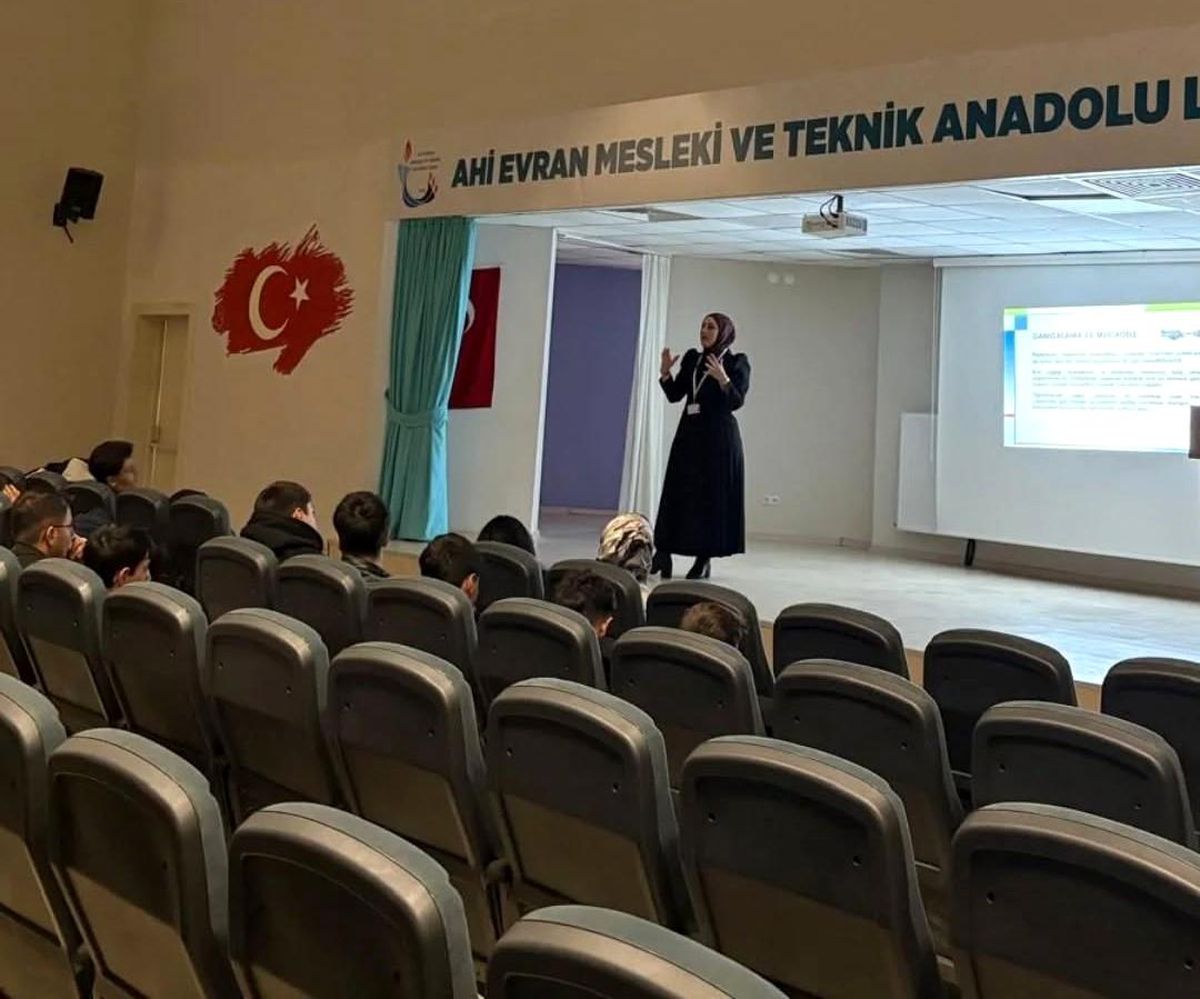Bayburt'ta öğrenciler ruh sağlığı konusunda bilgilendirildi
