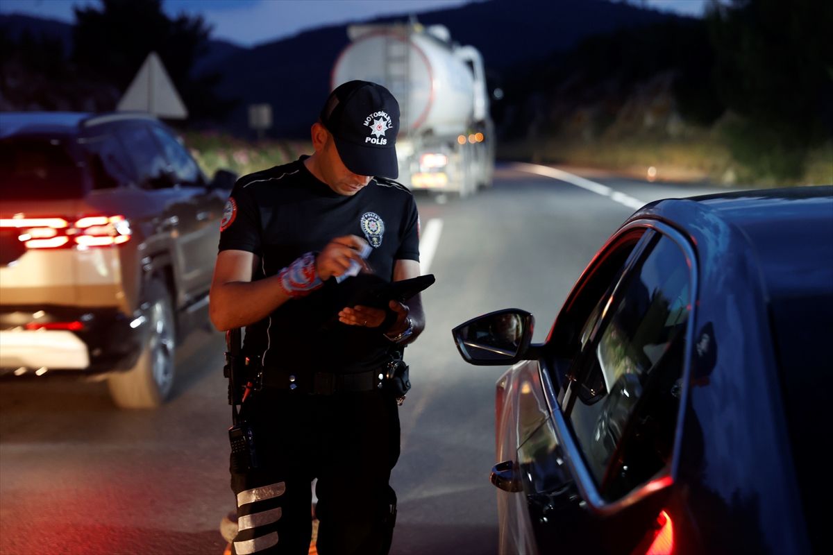 Bodrum'da Kurban Bayramı öncesi asayiş ve trafik uygulaması yapıldı