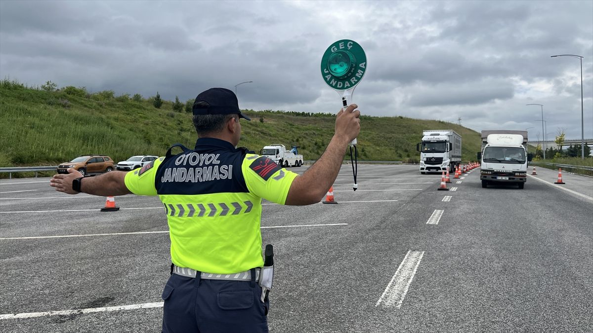 Çanakkale'de Kurban Bayramı öncesinde canlı hayvan sevk denetimi yapıldı