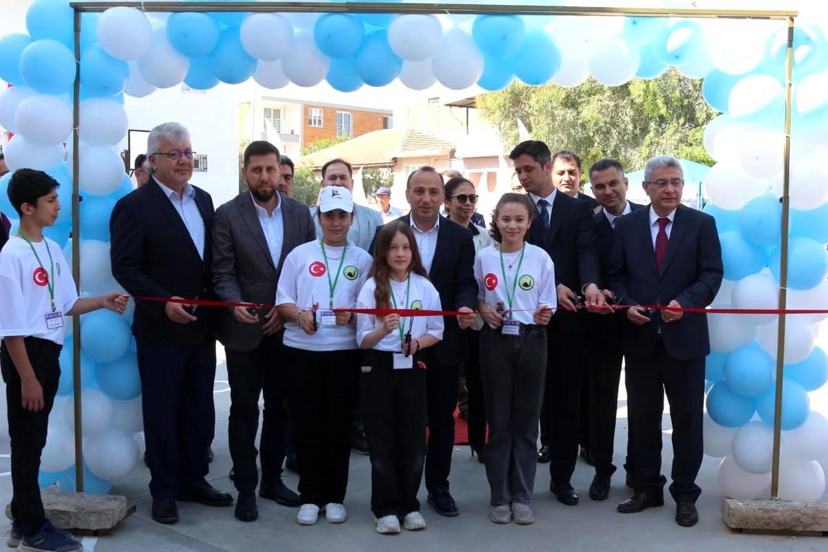 Çine'de öğrenciler projelerini bilim fuarında sergiledi