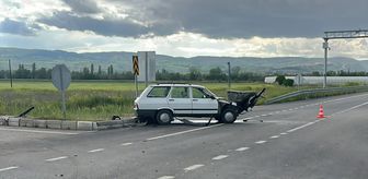 Çorum'da çarpışan iki otomobildeki 7 kişi yaralandı