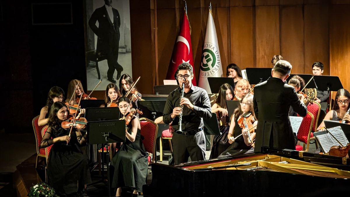 ÇÜ Devlet Konservatuvarı Gençlik Orkestrasından 19 Mayıs konseri