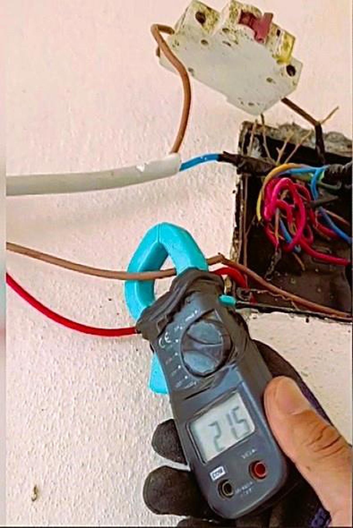 Dicle Elektrik kaçak elektrik denetiminde ilginç olay