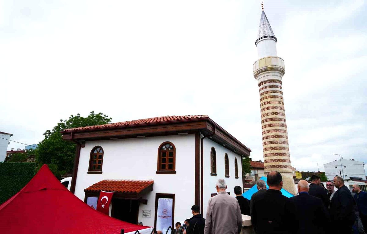 Edirne'de tarihi Şeyh Şücaeddin Camii yeniden ibadete açıldı