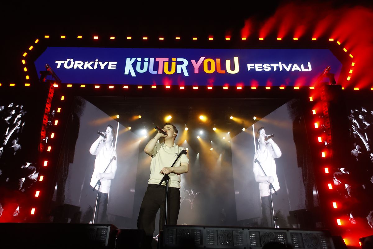 Eskişehir'de Poizi konserine yoğun ilgi