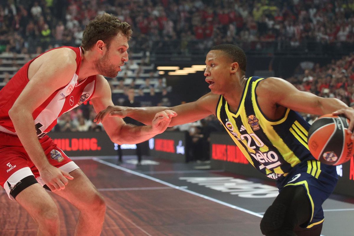 Fenerbahçe Beko Olympiakos'a farklı kaybetti