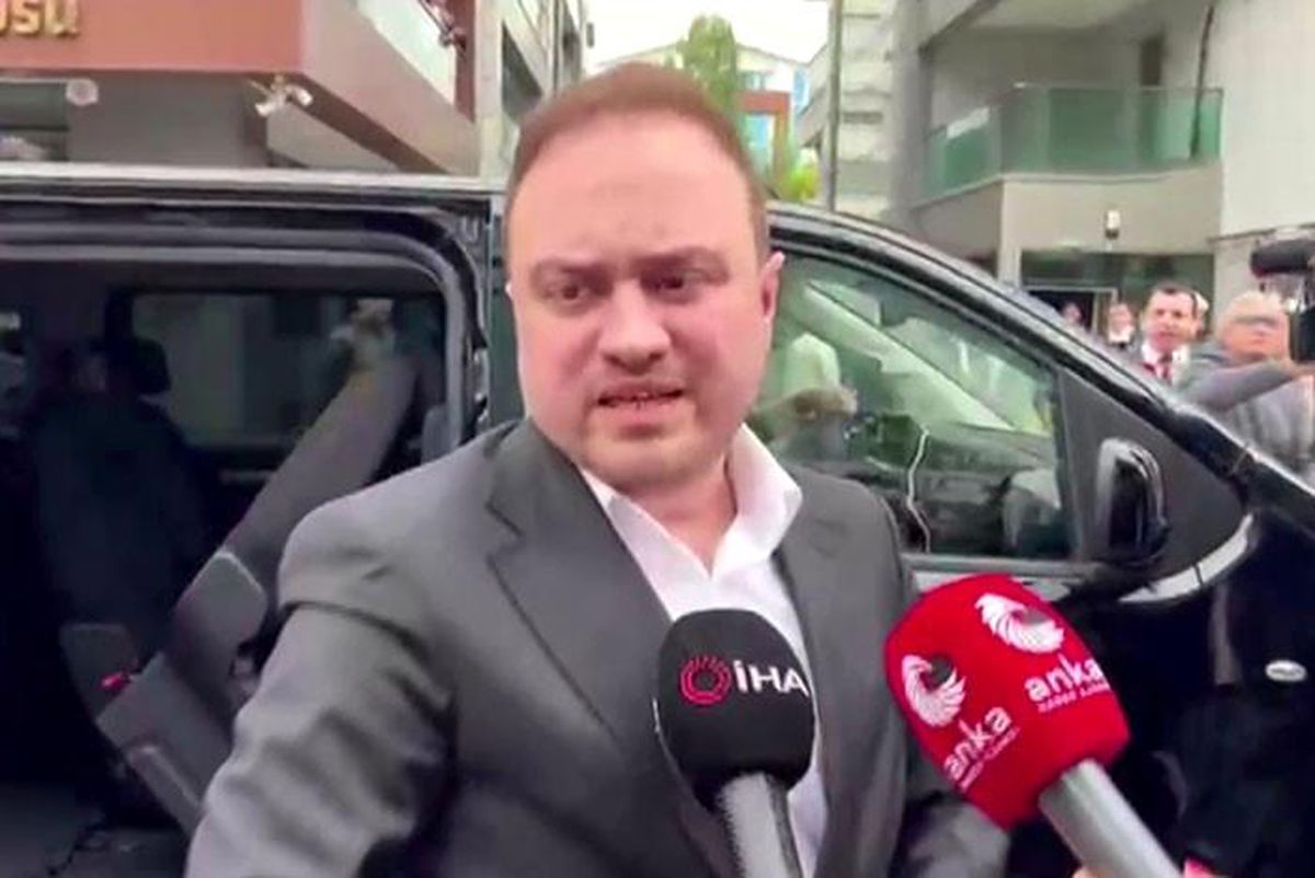 İcra heyeti görevlendirmeyi tebliğ için Kılıçdaroğlu'nun ofisine geldi