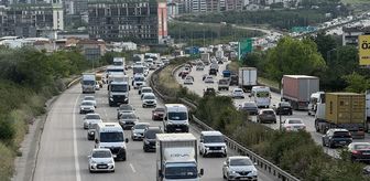 İstanbul-İzmir Otoyolu'nda bayram tatili nedeniyle akıcı yoğunluk yaşanıyor