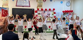 Kazakistanlı çocuklar, derslerinde Türk kültürü ve geleneklerini canlandırdı