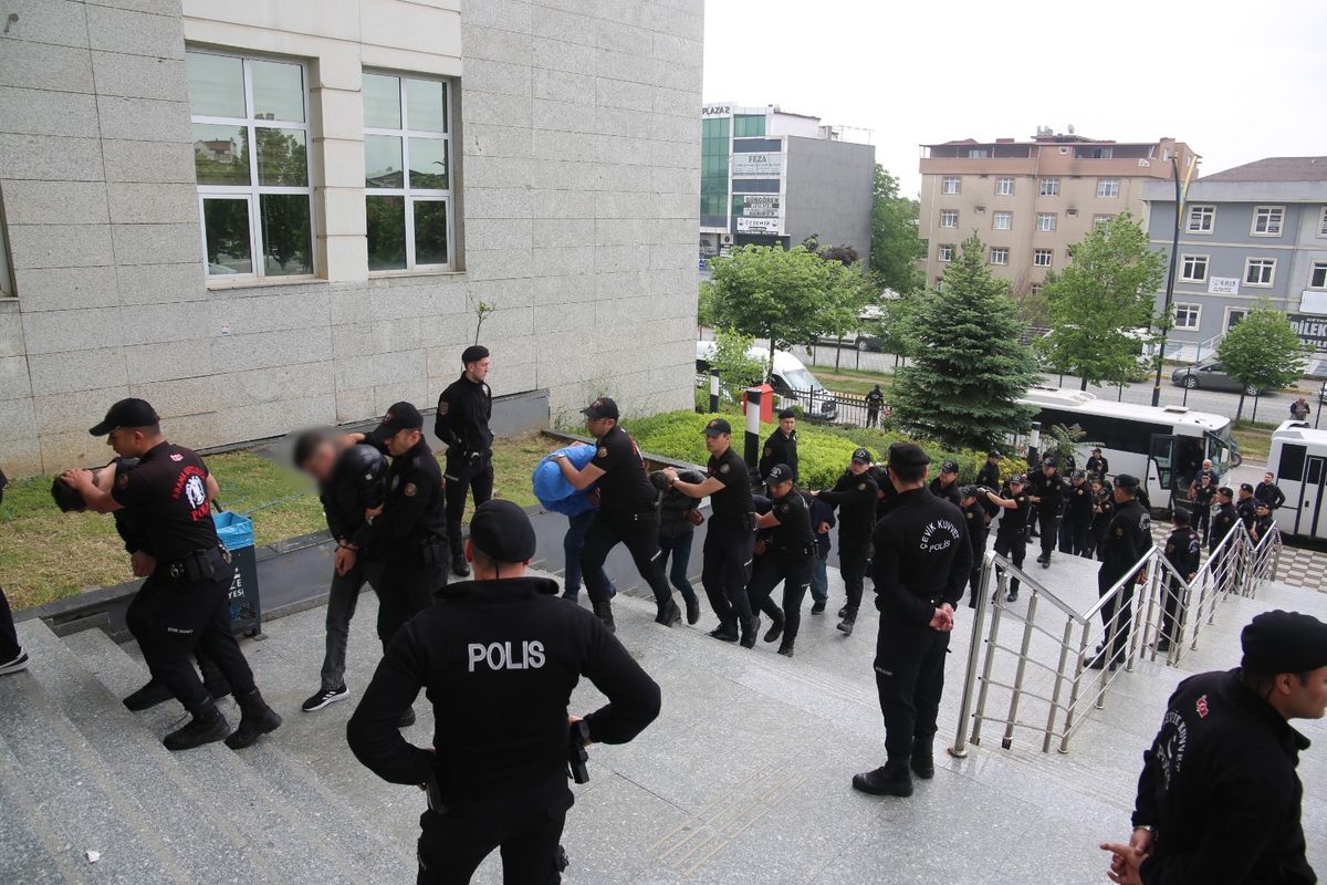 Kocaeli merkezli 23 ilde 'sahte araç kiralama' operasyonu; 35 tutuklama