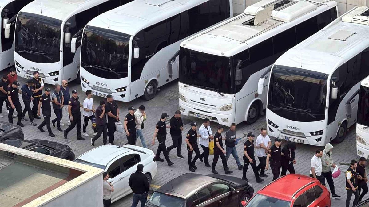 Mersin'deki yasa dışı bahis operasyonunda 66 tutuklama