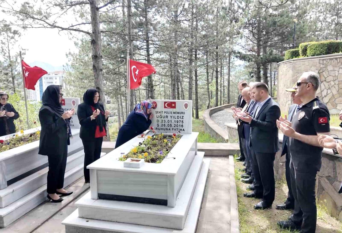 Şehit Polis Memuru Uğur Yıldız dualarla anıldı
