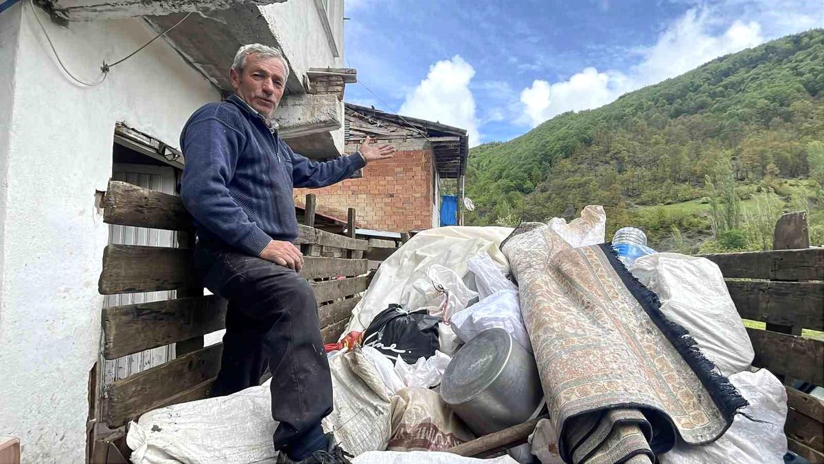 Tokat'ta heyelan riski altındaki köy boşaltılıyor