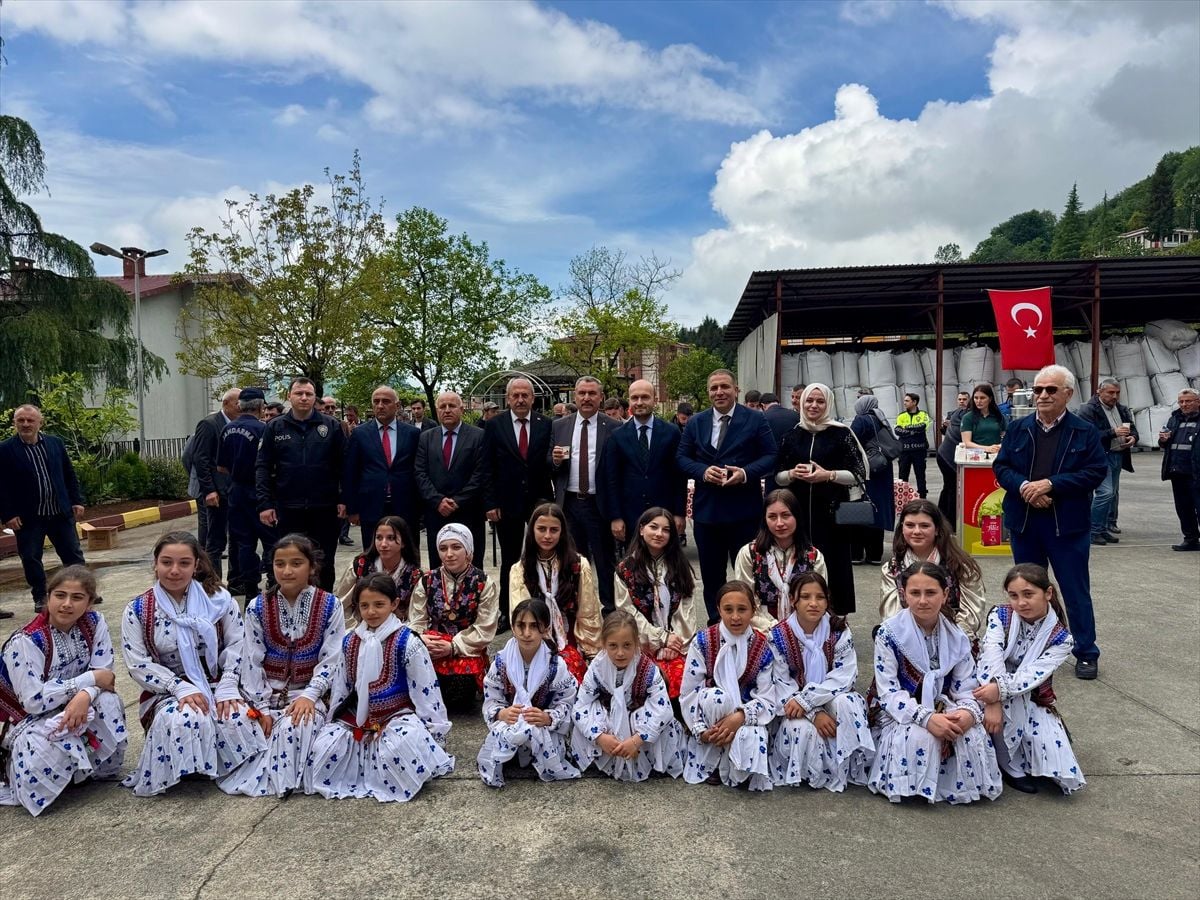 Trabzon'da 'Hayrat 1. Çay Hasadı Festivali' düzenlendi