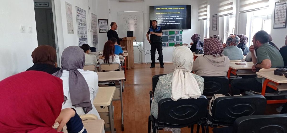 Vatandaşlar dolandırıcılığa karşı bilgilendirildi