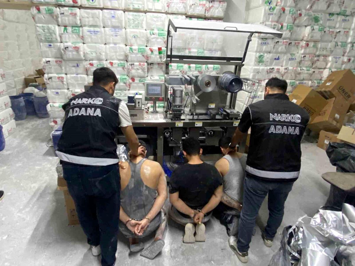 Adana'da dev operasyon: 4 milyon uyuşturucu hap ile 3 ton 994 kilogram etken madde ele geçirildi