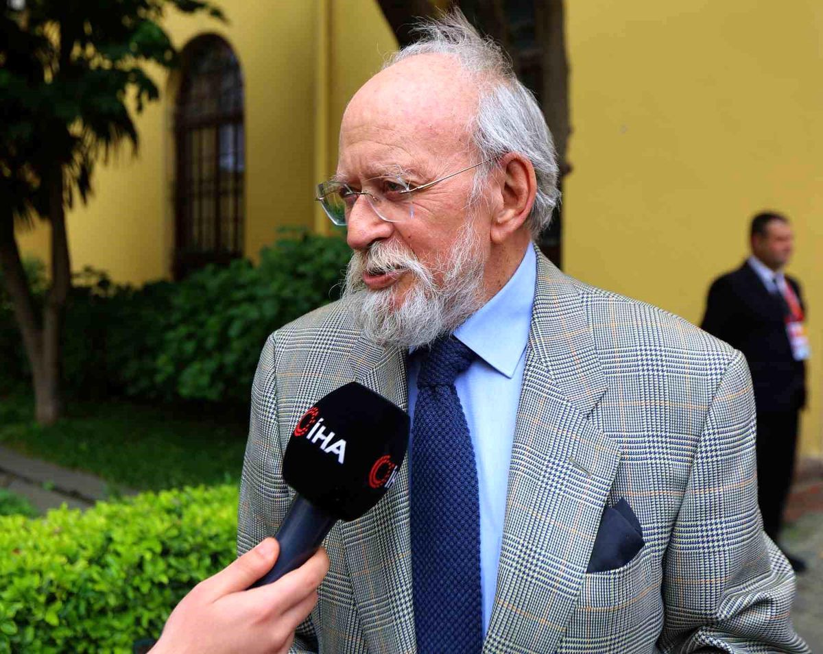 Alp Yalman: 'Dursun Özbek'in yeri ayrı'