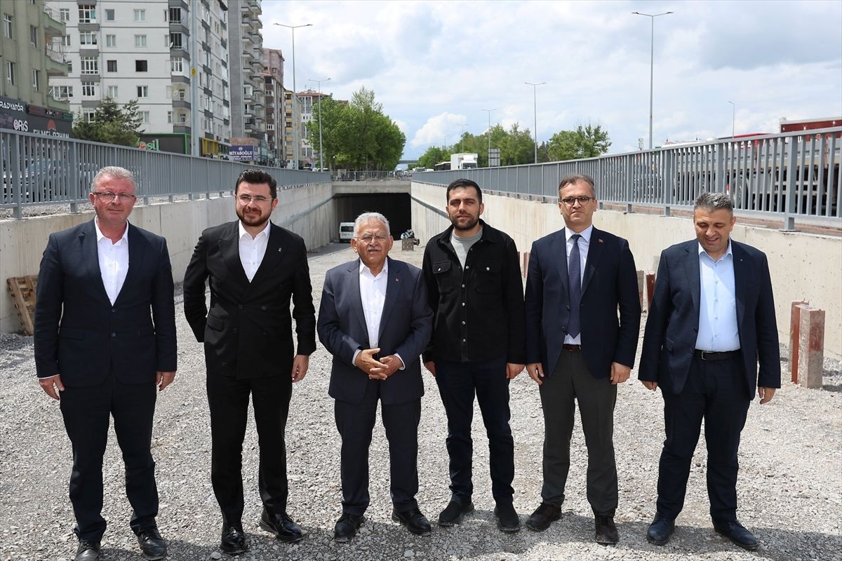 Başkan Büyükkılıç, katlı kavşak çalışmasını yerinde inceledi