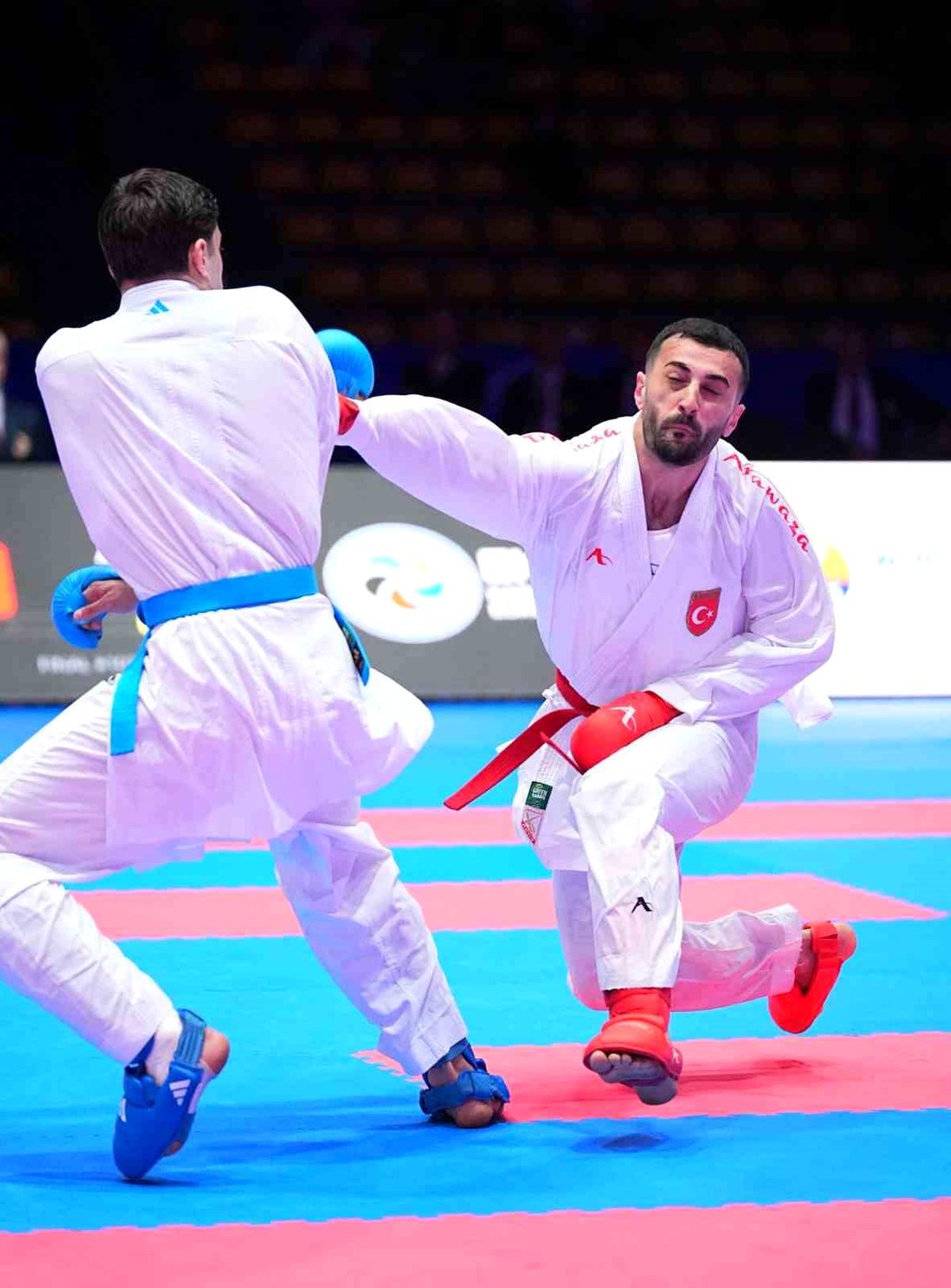 Büyükler Avrupa Karate Şampiyonası'nda Uğur Aktaş'tan gümüş madalya