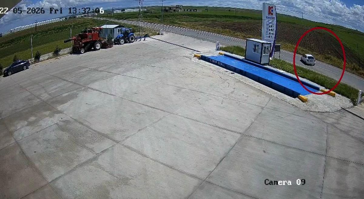 Diyarbakır'da 4 kişinin yaralandığı kaza güvenlik kamerasında