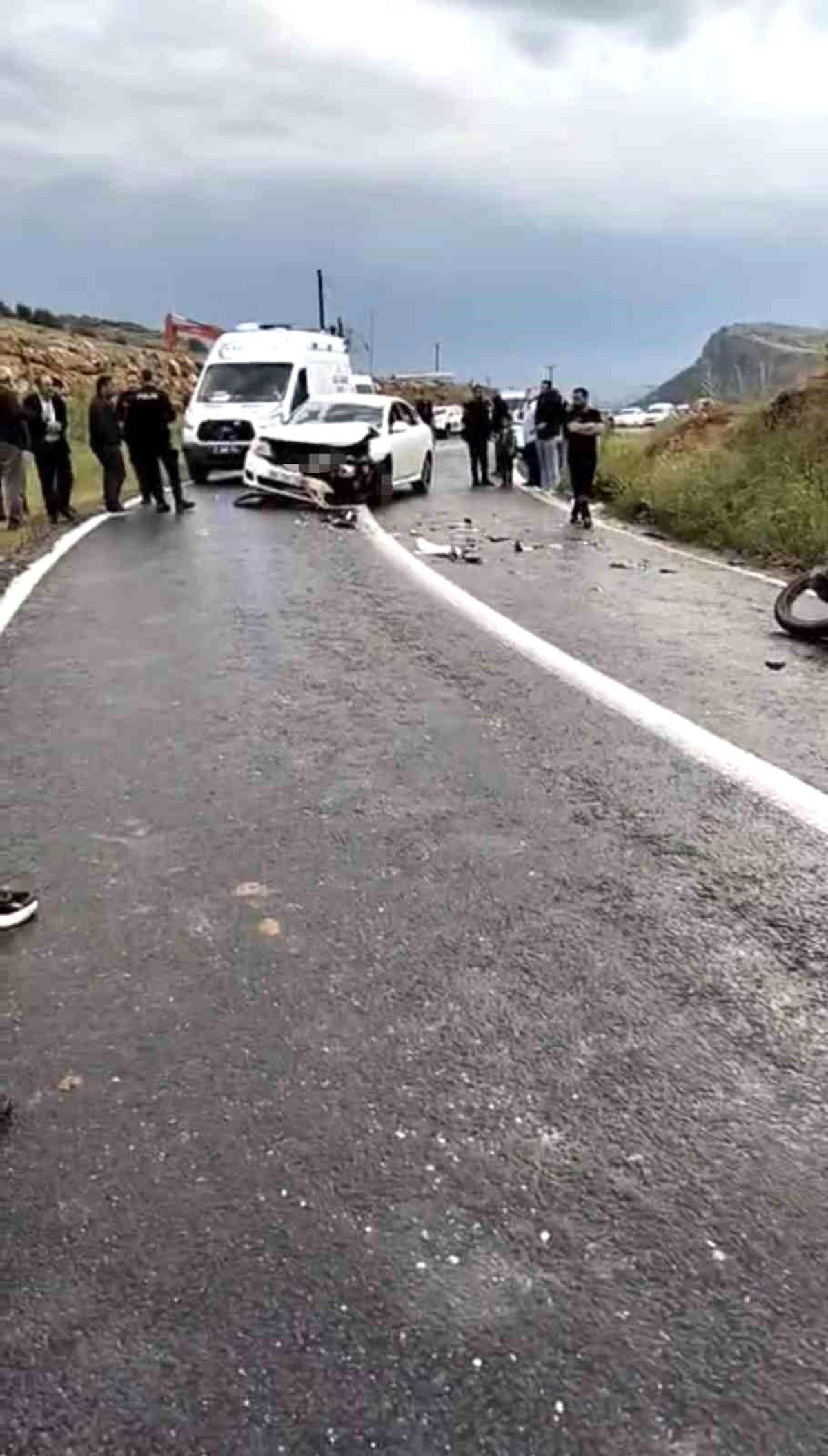 Çermik'te motosikletle otomobil çarpıştı: 1 yaralı