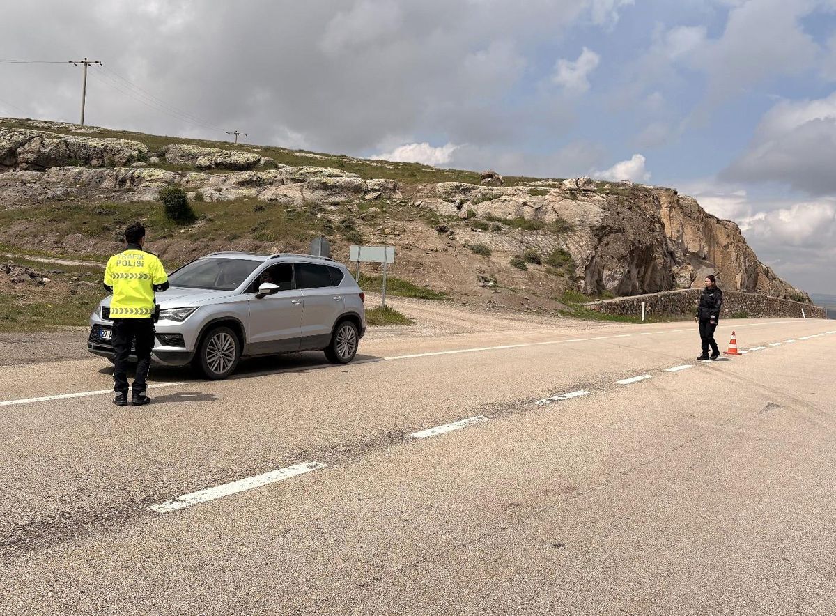 Güzelyurt'ta trafik ve asayiş ekipleri bayram denetiminde