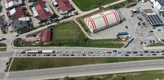 İstanbul-Samsun kara yolu Amasya geçişinde bayram trafiği yoğunluğu başladı
