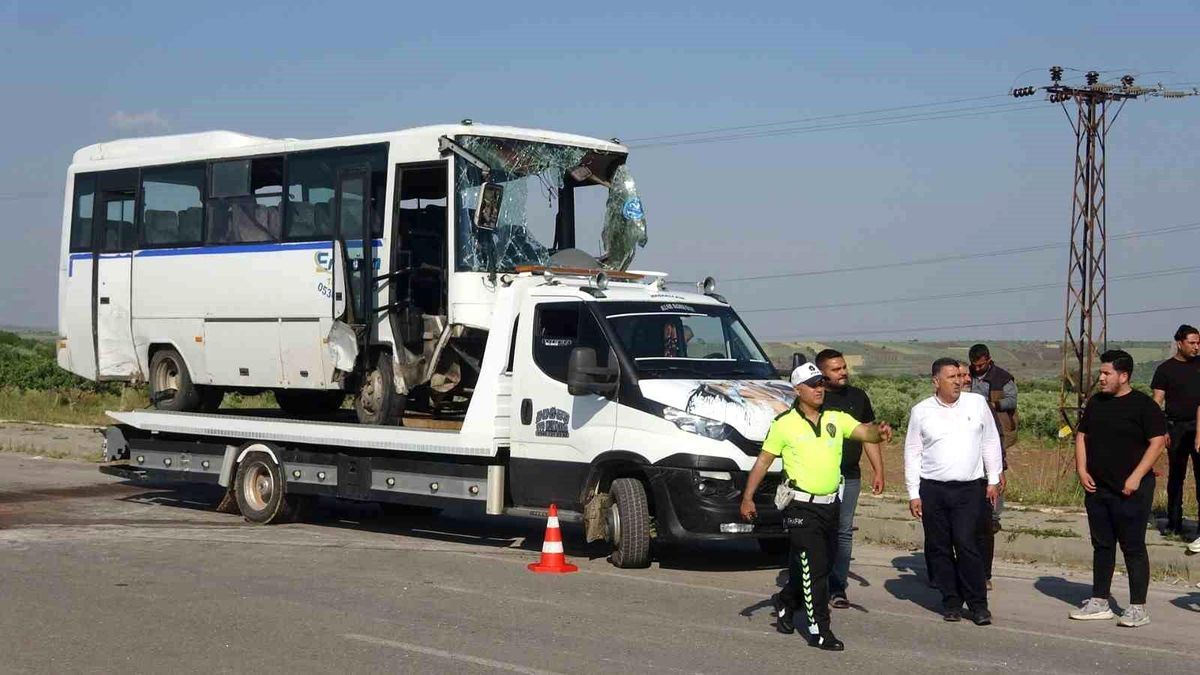Kilis'te 3 araçlı zincirleme kaza: 8 yaralı