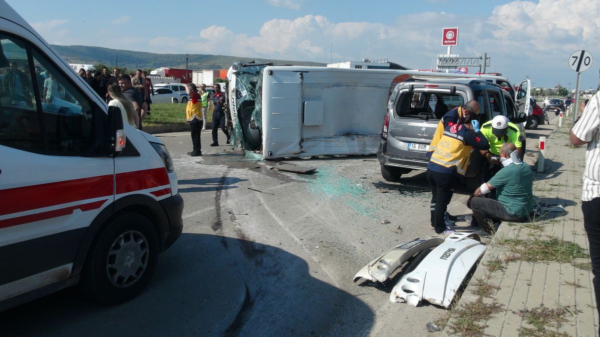 Kilis'te zincirleme kaza; 8 yaralı