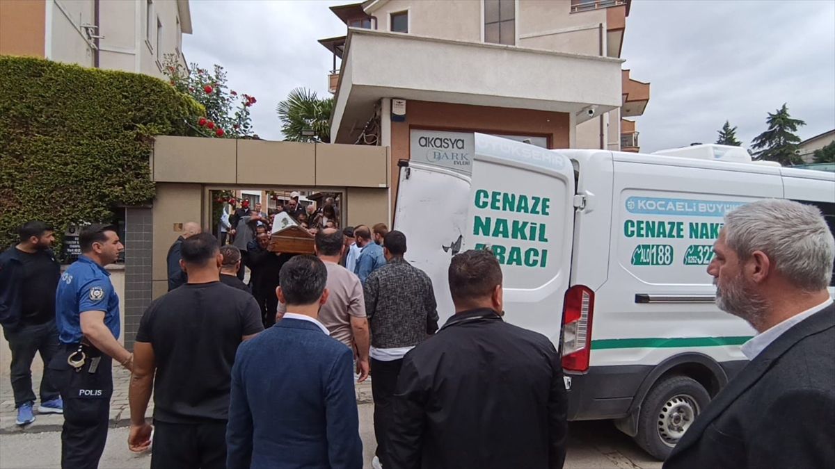 Kocaeli'de arkadaşını silahla öldüren kişi intihar etti