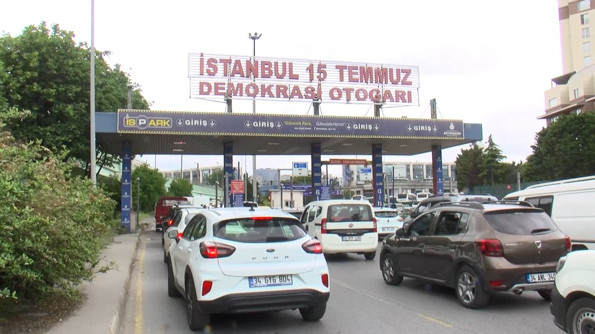Kurban Bayramı öncesinde 15 Temmuz Demokrasi Otogarı'ndaki yoğunluk devam ediyor / - aktüel görüntü