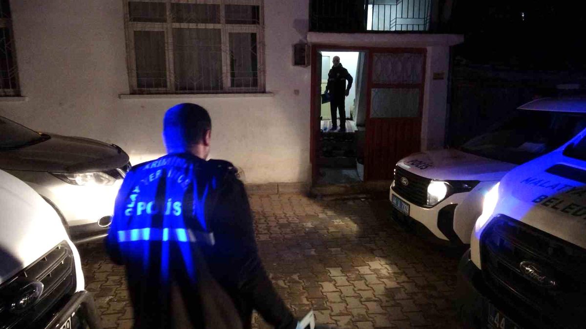 Malatya'da bir kişi evinde ölü bulundu
