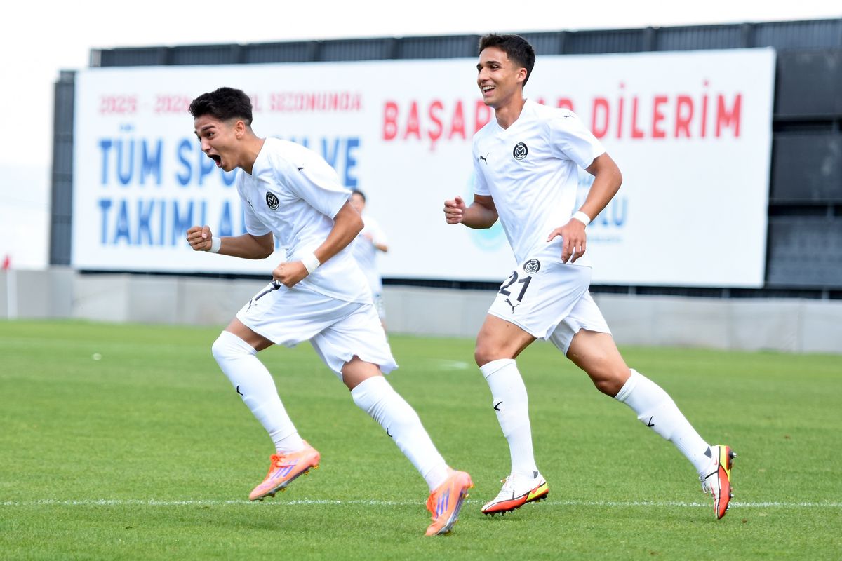 Manisa FK'nın U19'da hedefi Avrupa