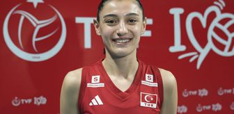 Nilüfer Belediyesporlu voleybolcular Merve İzbilir ve Buse Ünal'ın milli forma gururu