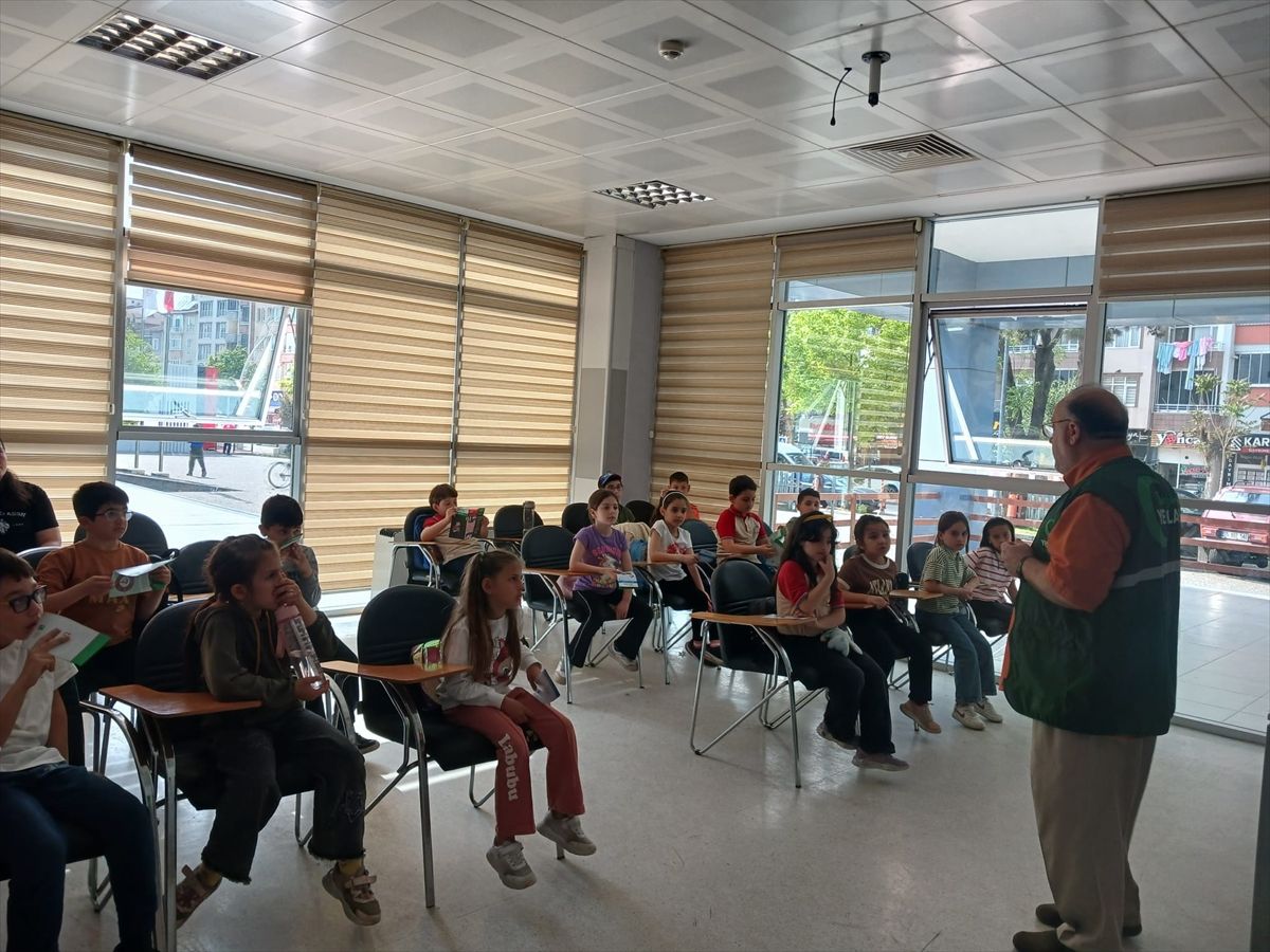 Samsun'da gençlere teknoloji bağımlılığı semineri verildi