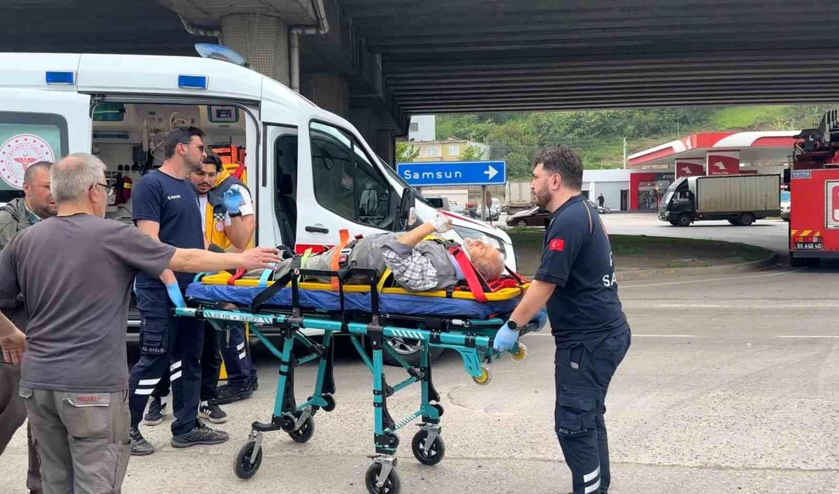 Samsun'da iki otomobil çarpıştı: 2 yaralı