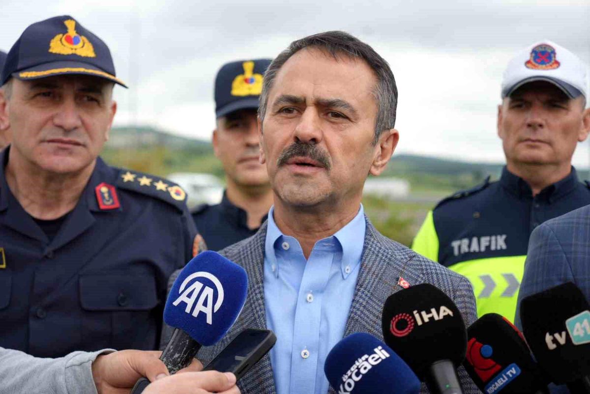 Kocaeli'de Bayram Trafiği: Yoğunluk ve 10 Bin Personel Uyarısı