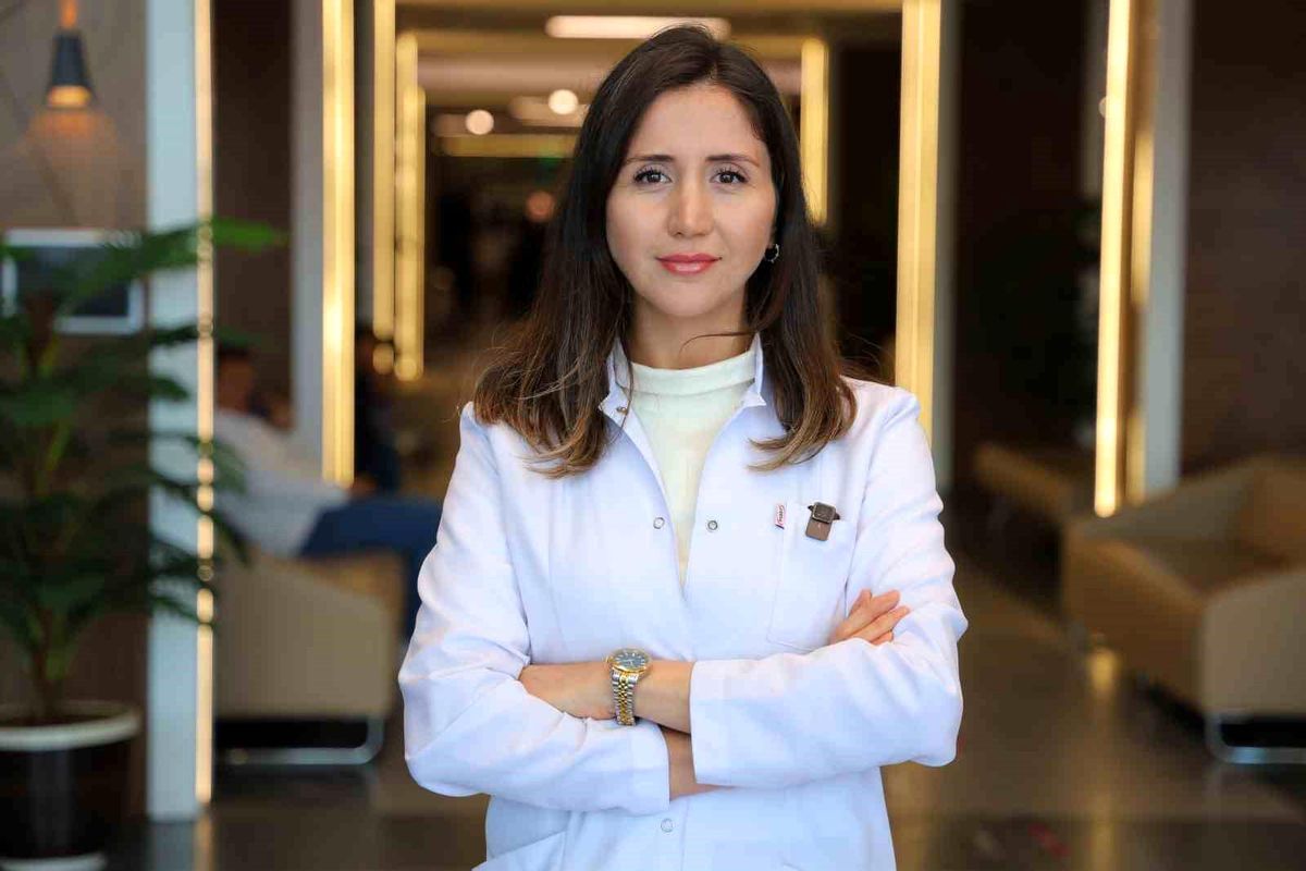 Uzmanından bayram sofralarında dengeli bslenme uyarısı: 'Etin yanında salata tüketin'