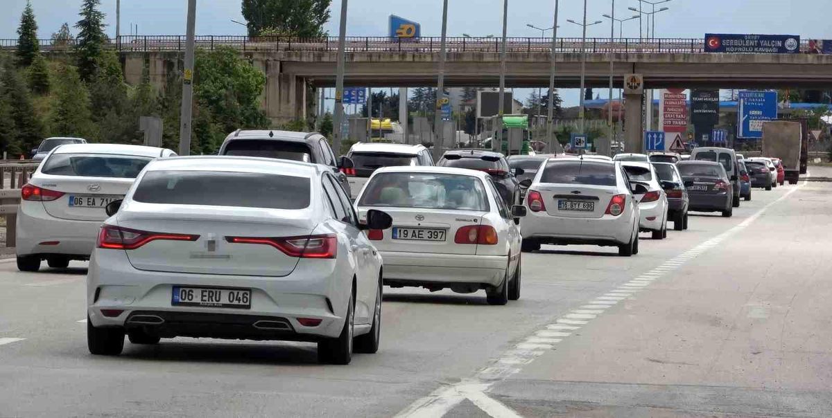 43 ilin geçiş noktasında bayram hareketliliği devam ediyor