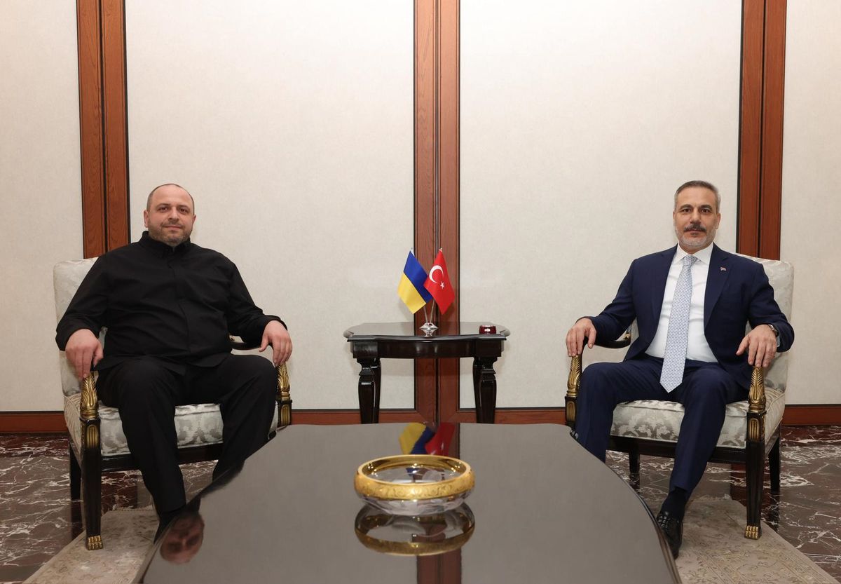 Bakan Fidan, Ukrayna Ulusal Güvenlik ve Savunma Konseyi Sekreteri Rustem Umerov ile görüştü