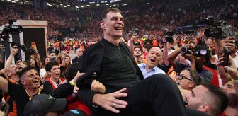Basketbol Avrupa Ligi şampiyonu Olympiakos, kupasını aldı