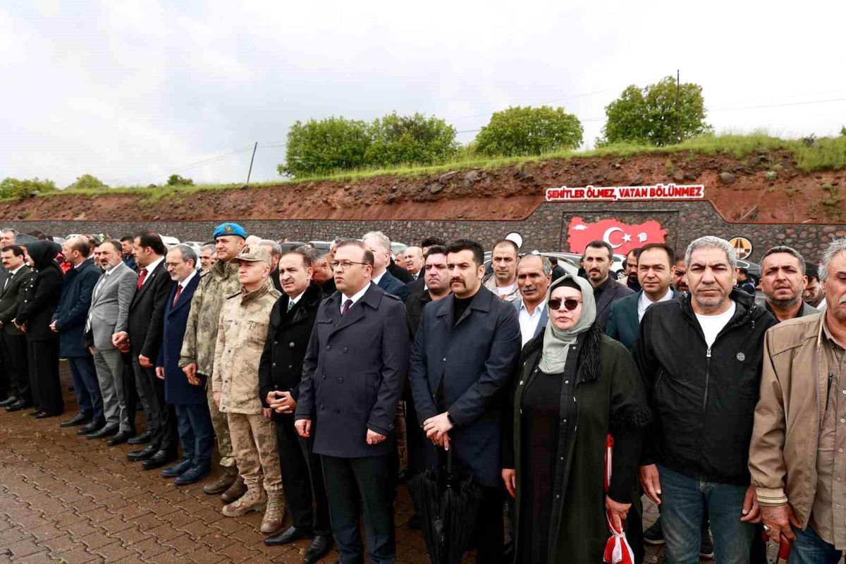 Bingöl'de 33 asker için anma töreni düzenlendi
