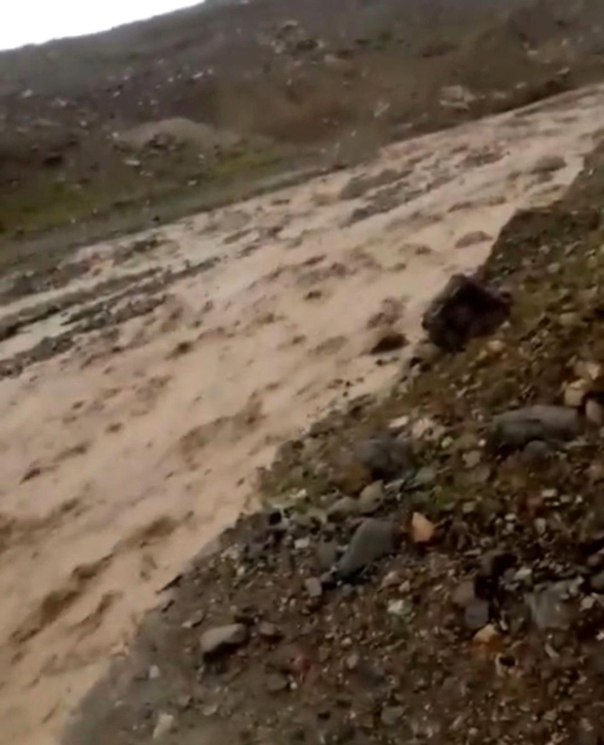 Elazığ'da sağanak sonrası sel