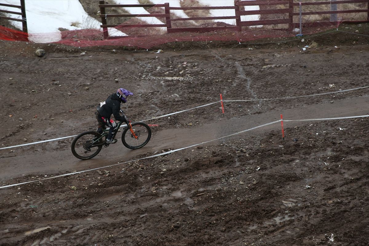 Erzurum'da Downhill Türkiye Şampiyonası yapıldı