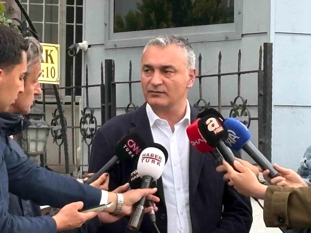 Eski CHP Milletvekili Müslüm Sarı: 'Partinin içi çok harap, gerçekten çok üzücü'